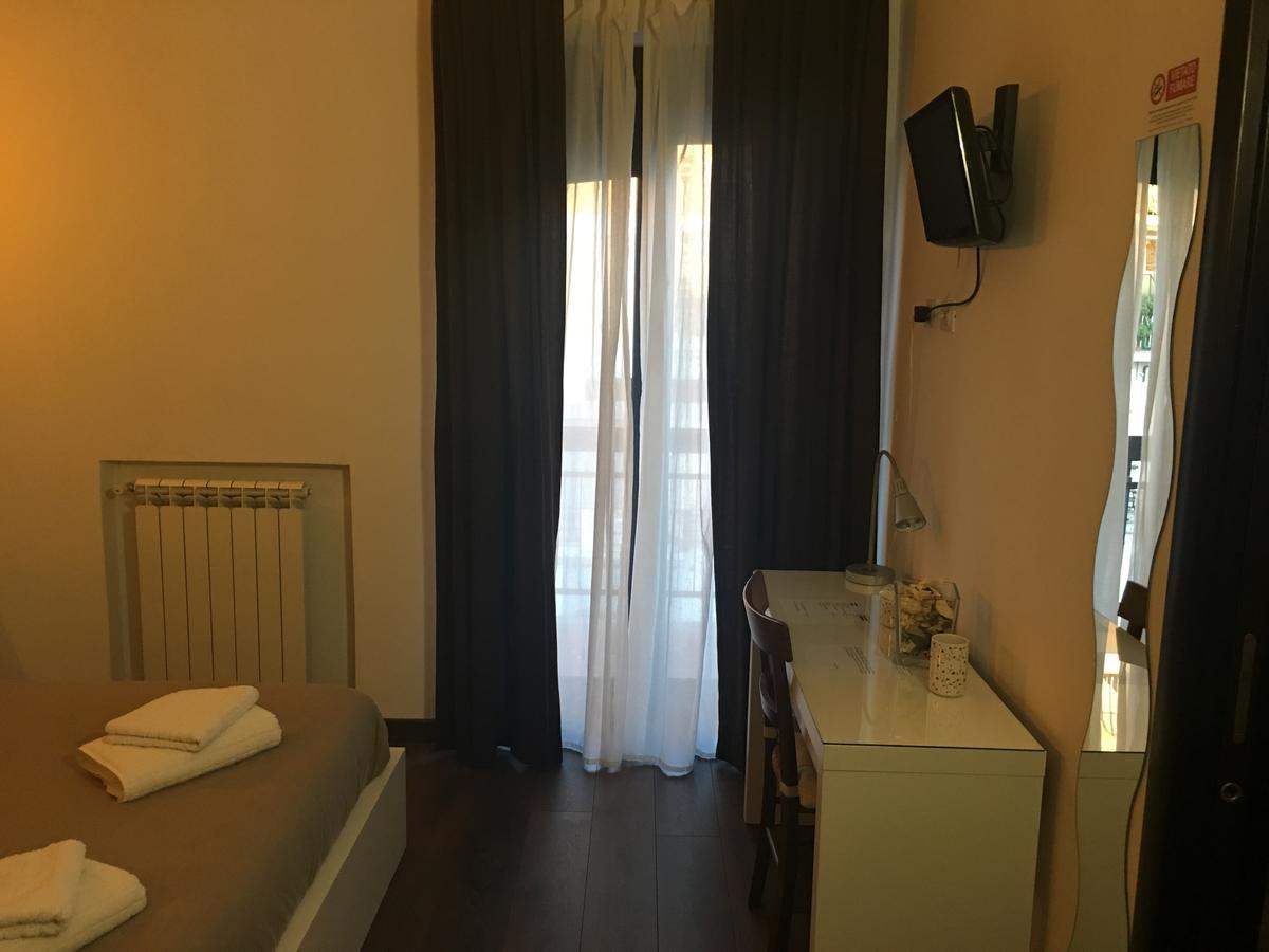Alojamento de Acomodação e Pequeno-almoço Almi Roma